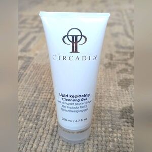 NEW Circadia Lipid Replacing cleansing gel wash- 6.7oz